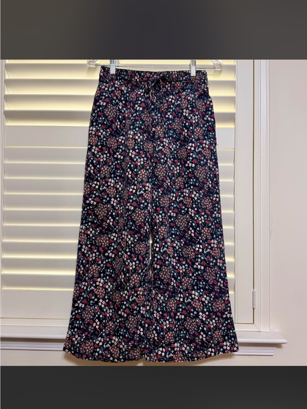 Abercrombie & Fitch wide-leg floral drawstring pants